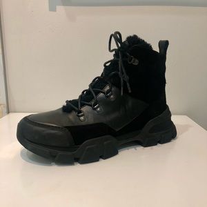 Aquatalia: Men’s Shearling Trim Weatherproof Hiking Boot Size: 9